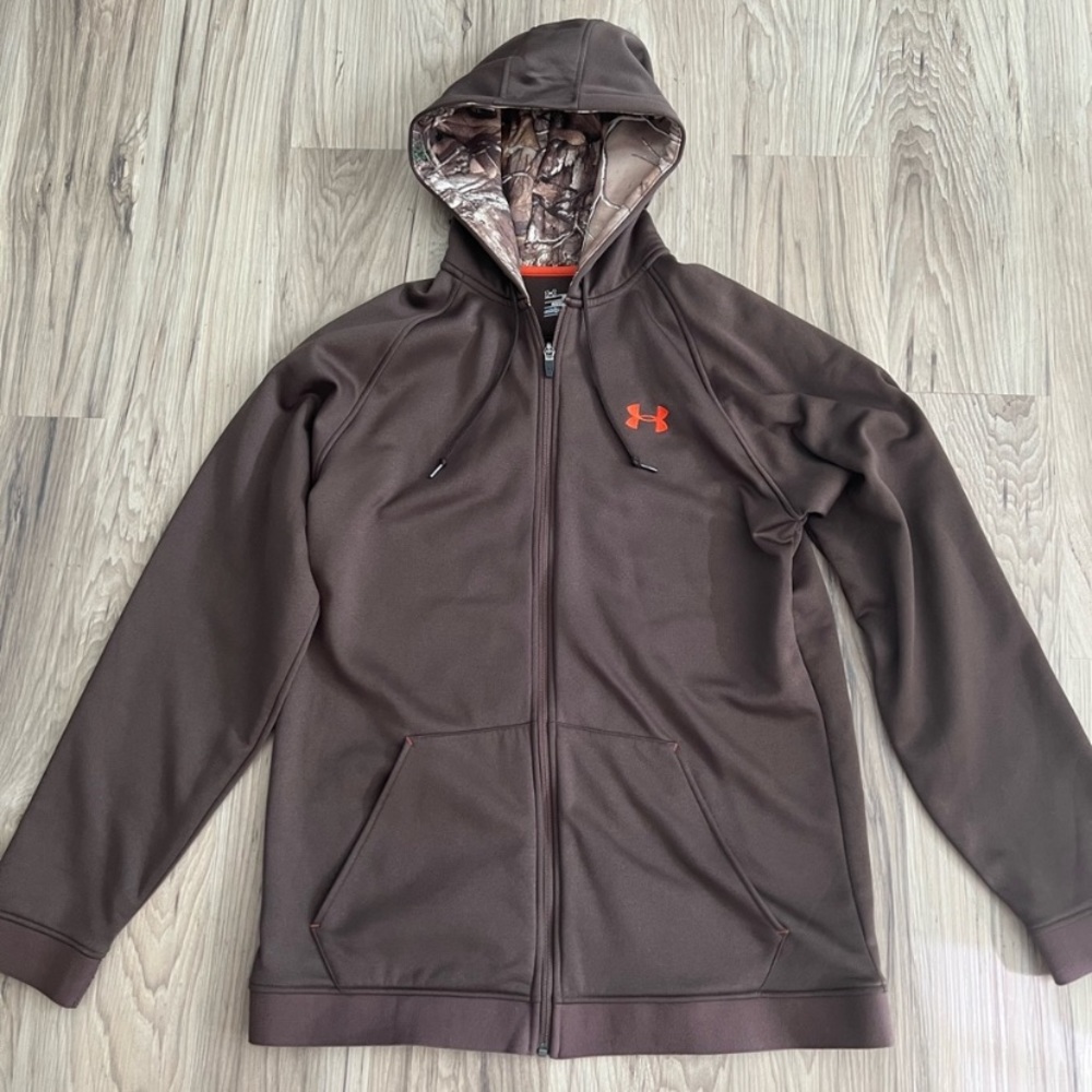 LNWOT. Under Armour. Cold Gear. Storm Wear. Brown. Realtree Camo Zipup. Medium.